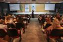 Servidoras do Governo do Paraná participam de palestra sobre liderança e comunicação assertiva