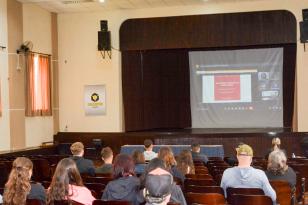 Palestras da SEMIPE na UNICENTRO abordam o protagonismo e importância da Universidade na Sociedade