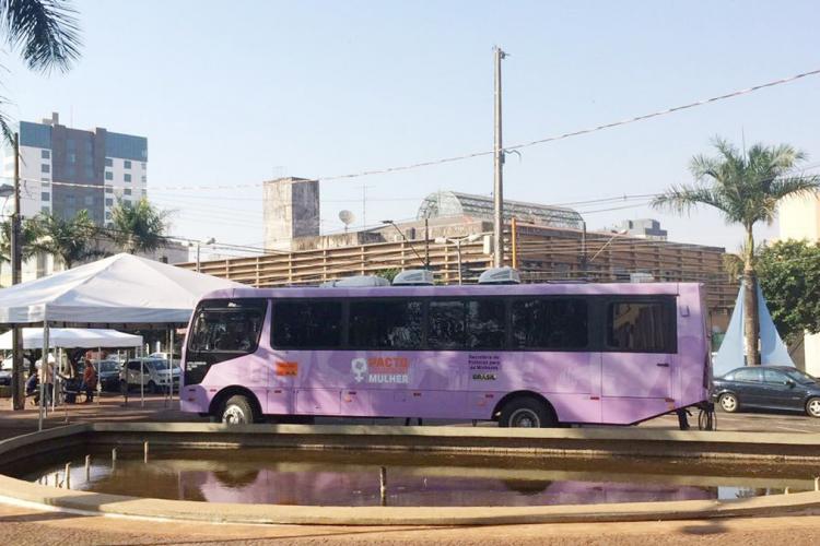 Ônibus Lilás estará em municípios do Norte e Norte Pioneiro nesta semana