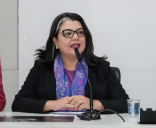 Junho violeta