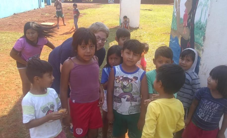 Pela primeira vez em 30 anos, Cedca faz repasse de verba que contempla crianças indígenas