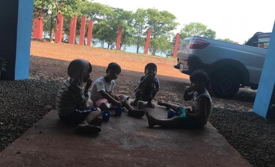 Pela primeira vez em 30 anos, Cedca faz repasse de verba que contempla crianças indígenas