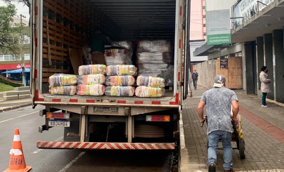 Governo distribui 20 mil cestas básicas às famílias de pessoas com deficiência em vulnerabilidade social no Paraná