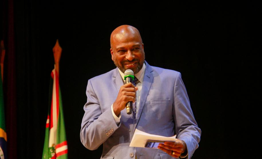 Racismo e violência contra mulher são temas do Congresso de Governança Pública da CGE