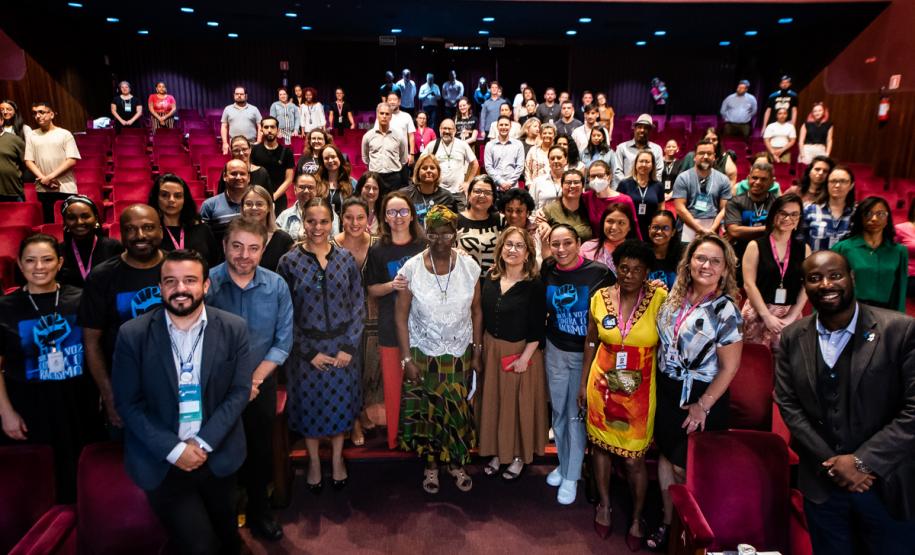 Governo promove seminário para servidores sobre racismo institucional