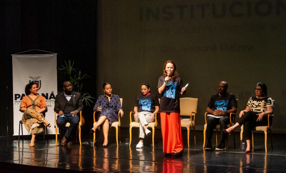 Governo promove seminário para servidores sobre racismo institucional