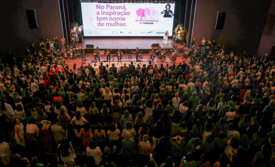 Evento “Paraná Unido Pelas Mulheres - As Protagonistas” destaca ações integradas que contribuíram para a queda dos feminicídios no Estado. Foto: Rafael Barzotto/Semipi