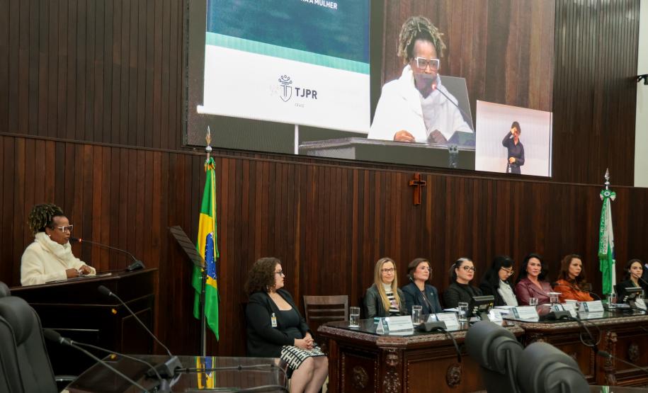 V Fórum Paranaense de Violência Doméstica e Familiar contra a Mulher