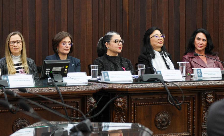 V Fórum Paranaense de Violência Doméstica e Familiar contra a Mulher