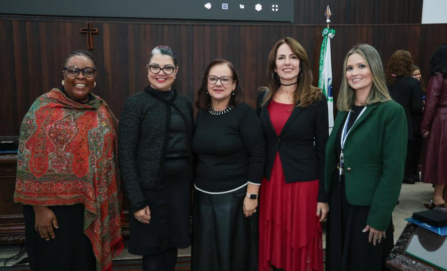 V Fórum Paranaense de Violência Doméstica e Familiar contra a Mulher