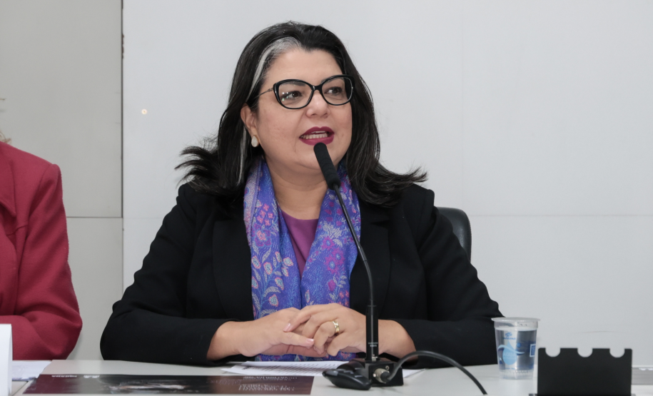 Junho violeta